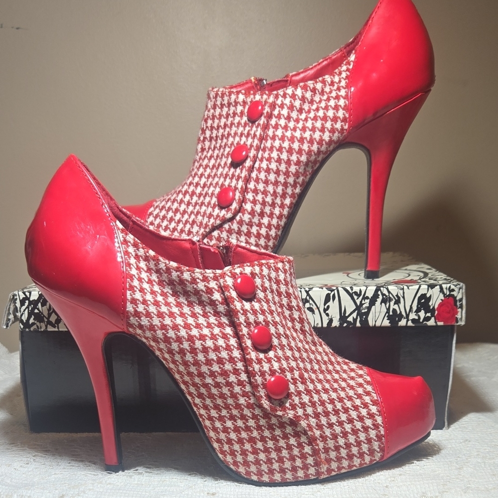 Wild Rose Red Houndstooth Stiletto Booties